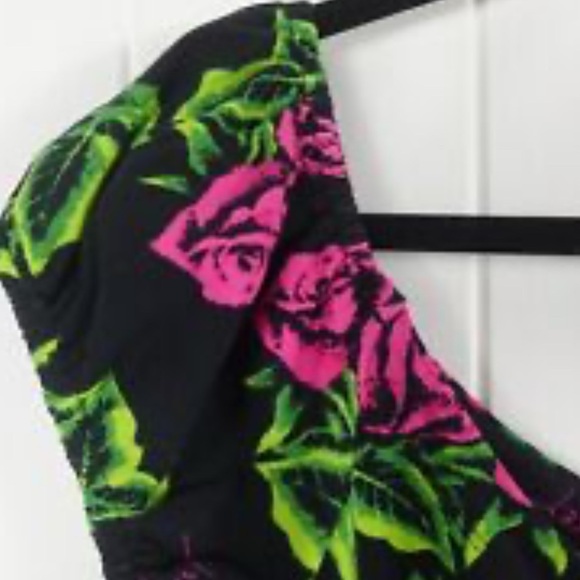 NWT [Betsey Johnson] Rose Floral Cap Sleeved Button-Down Cropped Women’s X-Large - Picture 5 of 7